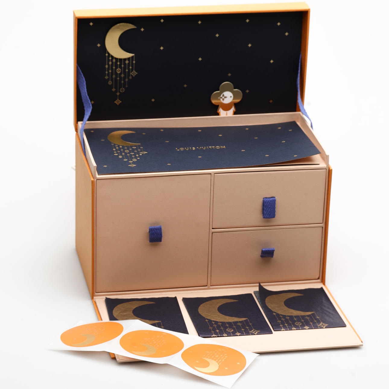 LOUIS VUITTON, Eid box (for gifts).