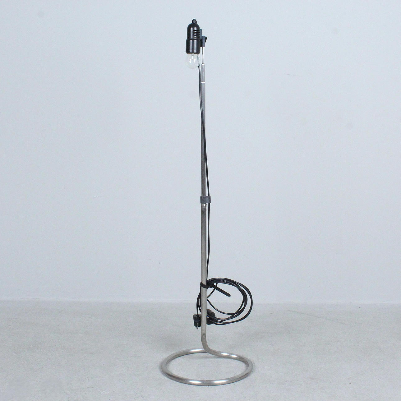 lámpara de pie de los años 70.