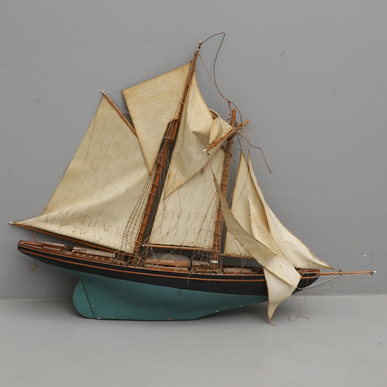 2-Mast-Schiffsmodell, 20. Jahrhundert.