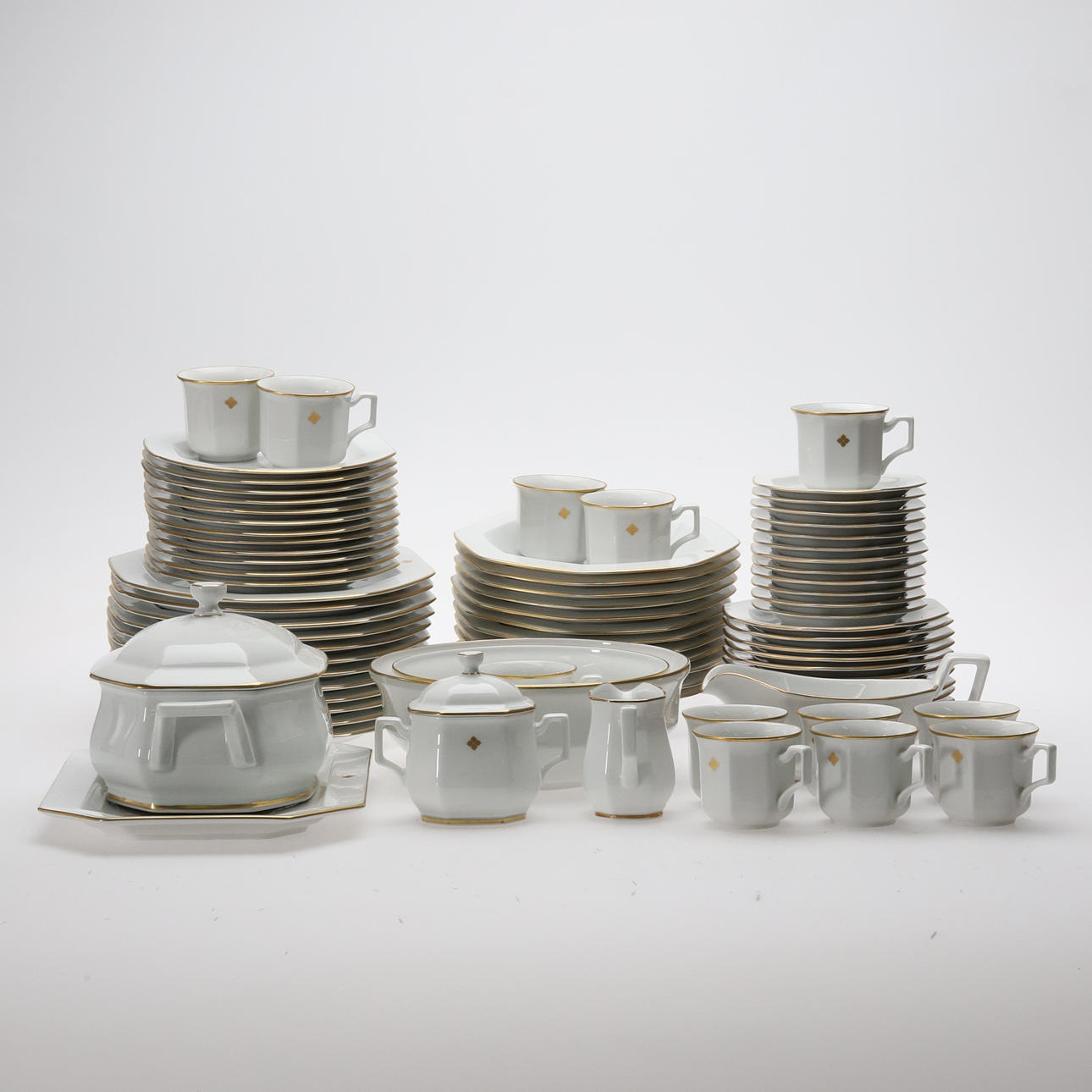 SERVIS, 79 Delar, Schuman Arzberg, fyrklövern.