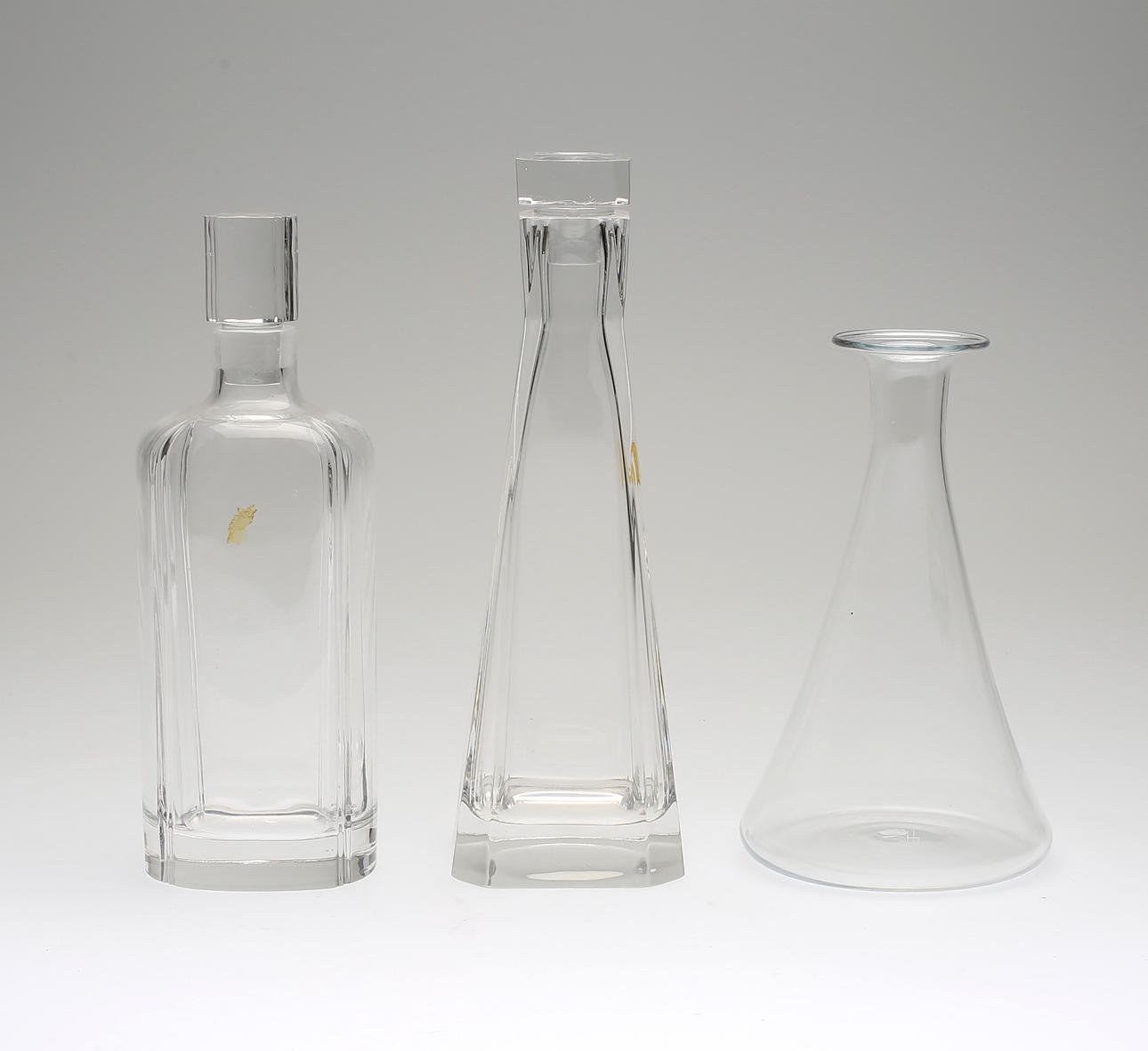 KARAFFER, 3 st, glas, 1900-tal.