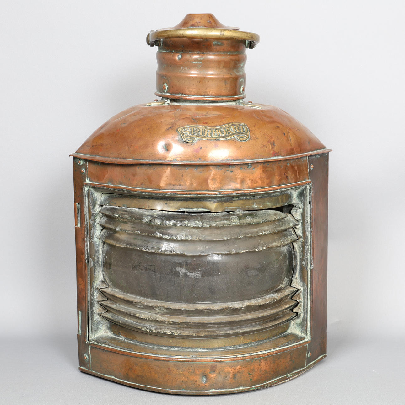 STOR KOBBERSKIBSLANTERNE, CA. 1900.