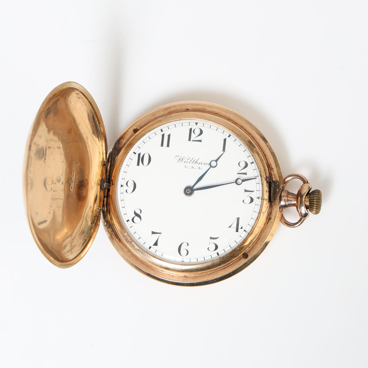 WALTHAM 9 KARAATIN KULTAMETSÄSTÄJÄN TASKUKELLO.