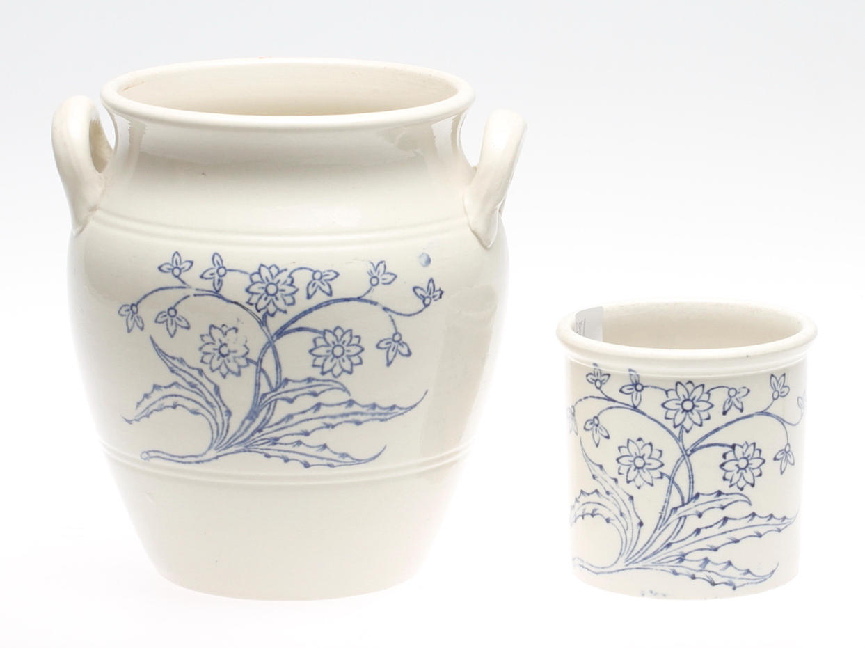 KRUKOR, 2 st, stenmassa, Gustafsberg.