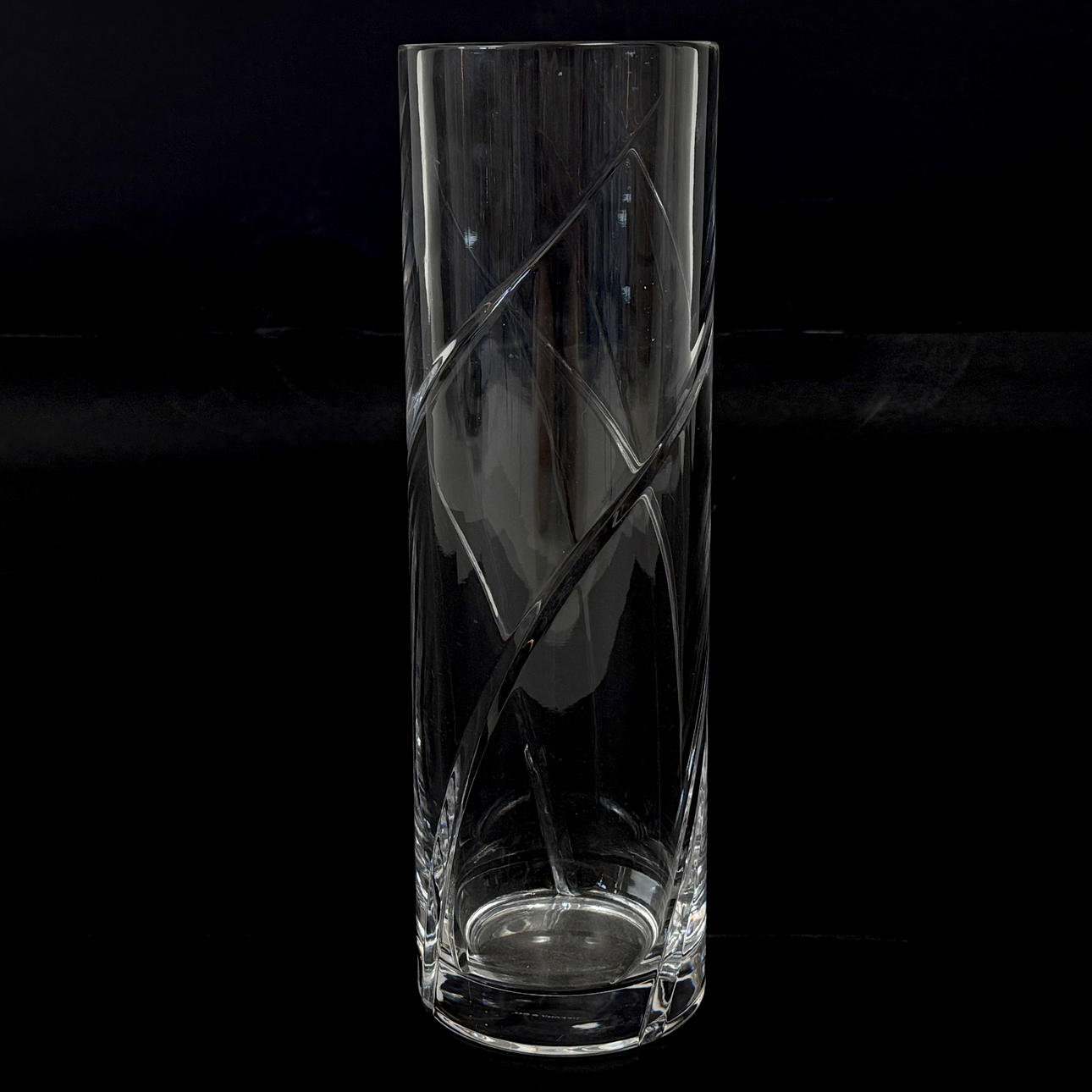 TIFFANY & CO. CUT CRYSTAL CYLINDER VASE.