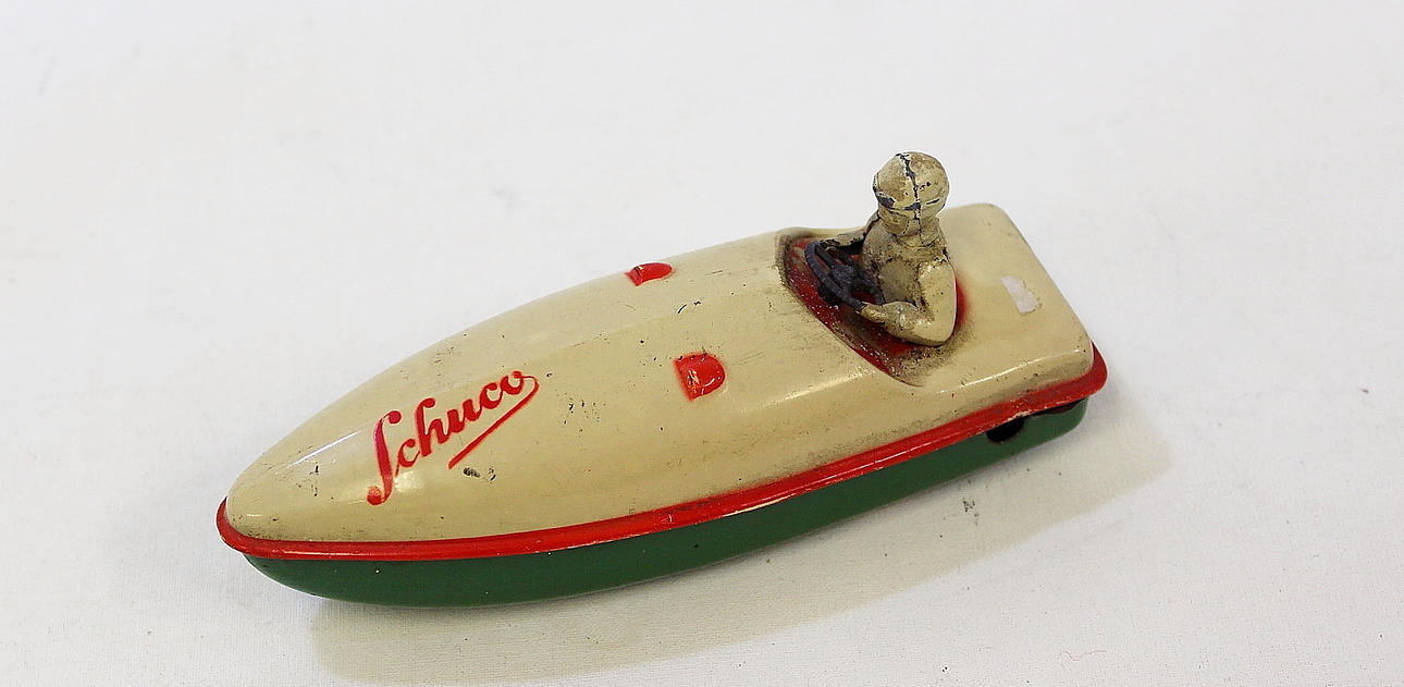 PLÅTLEKSAK, båt , schuco.