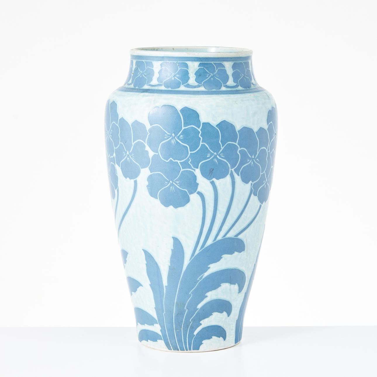 JOSEF EKBERG. Vase, Gustafsberg, Jugendstil, Feuersteinwaren, Sgraffito.