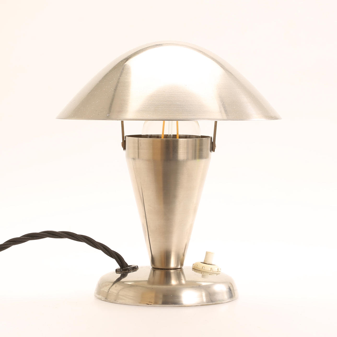 Bordlampe, forkromet metal, 20. århundrede.