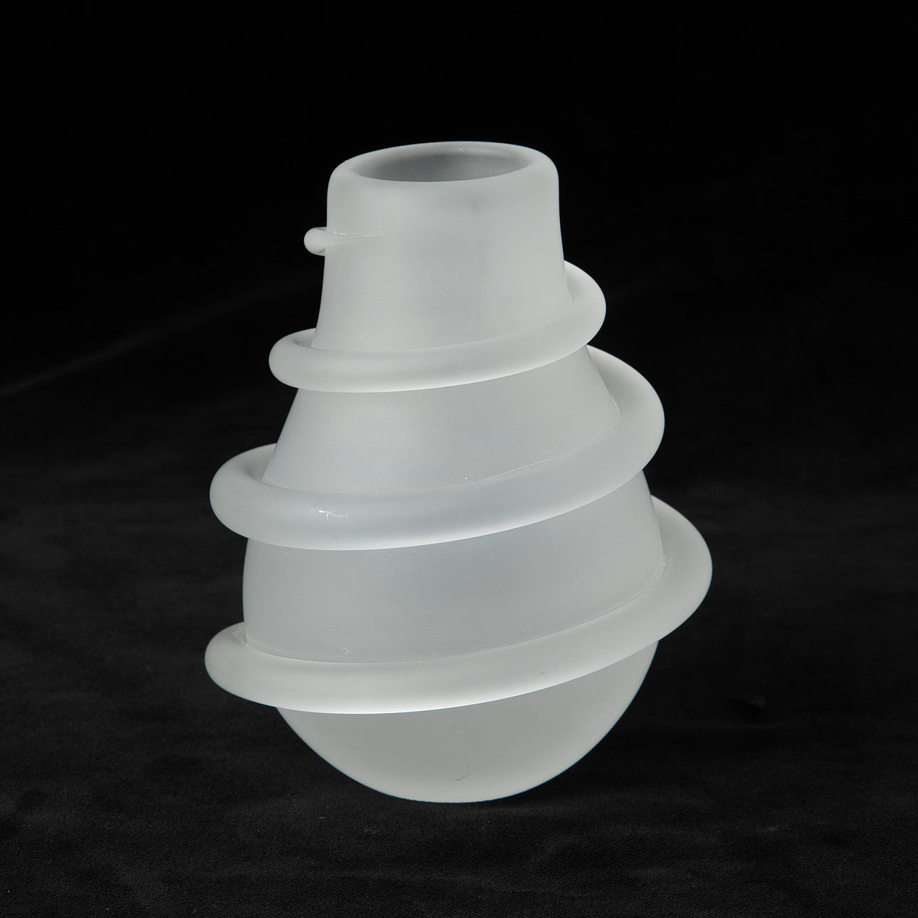 ANN WÅLSTRÖM. Vas, Kosta Boda 1990-tal.