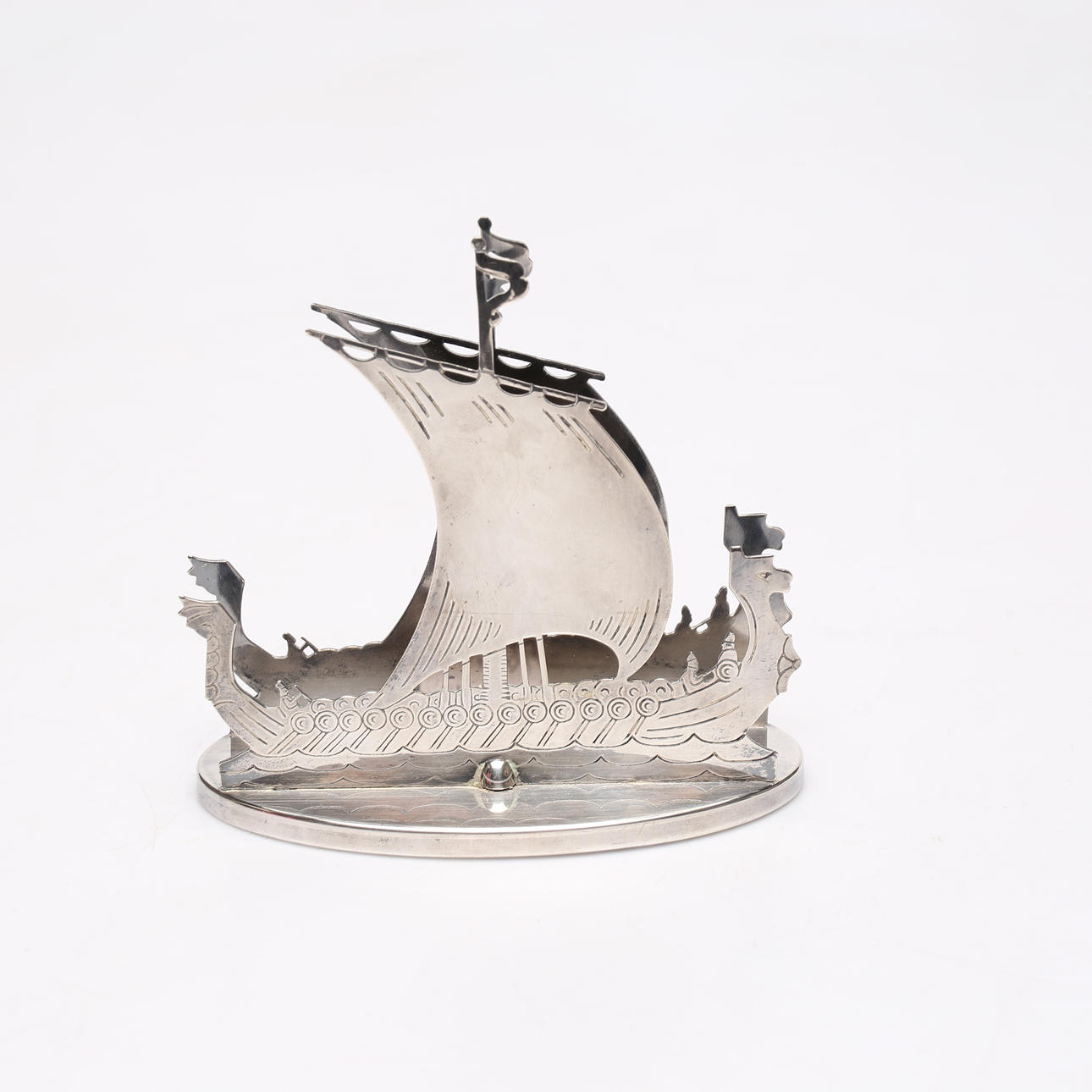 SERVETTSTÄLL, nysilver, "Vikingaskepp", 1900-tal.