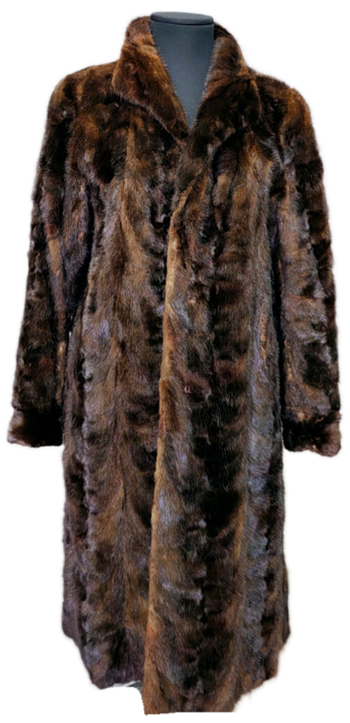 ABRIGO DE VISÓN EN COLOR DARK.