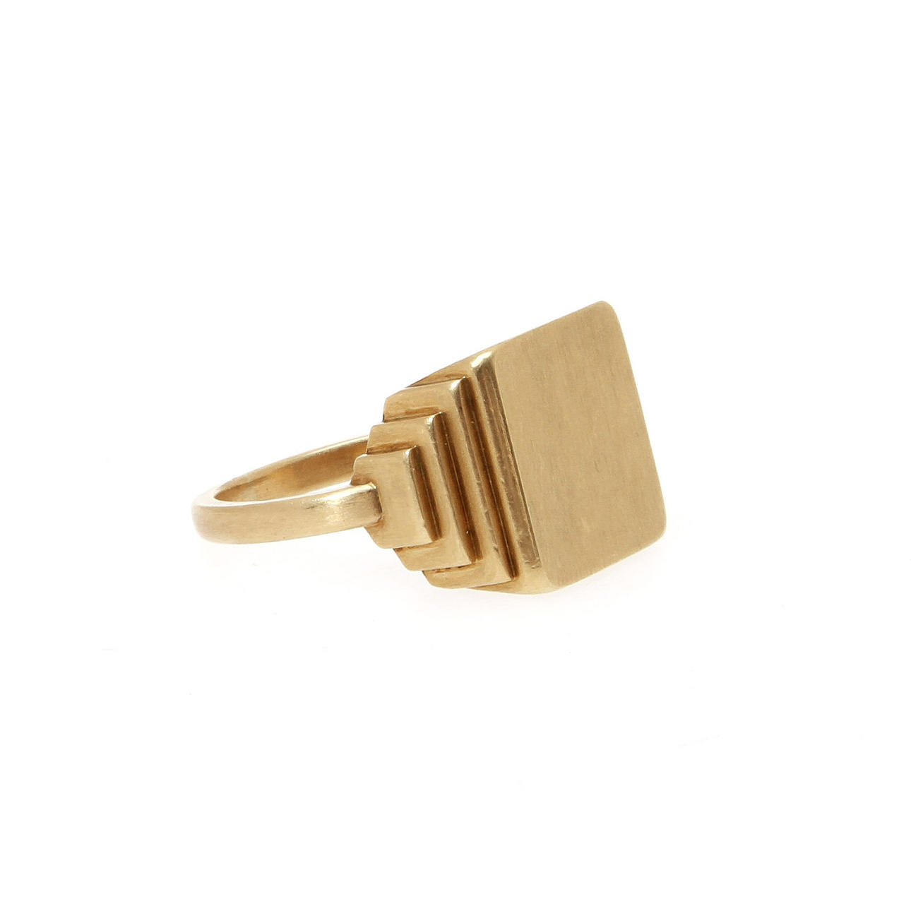 KLACKRING, 18K rödguld, Wiwen Nilsson, Lund, otydlig årsstämpel. Vikt 11,6 g.