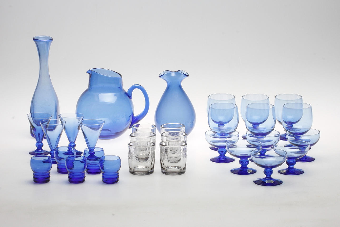 GLASFÖREMÅL, 30 delar, Reijmyre.