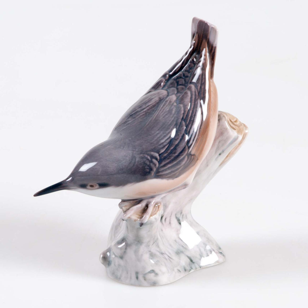 EMIL PETERSEN. For Bing & Grøndahl, figurine, bird “Nutcracker”.