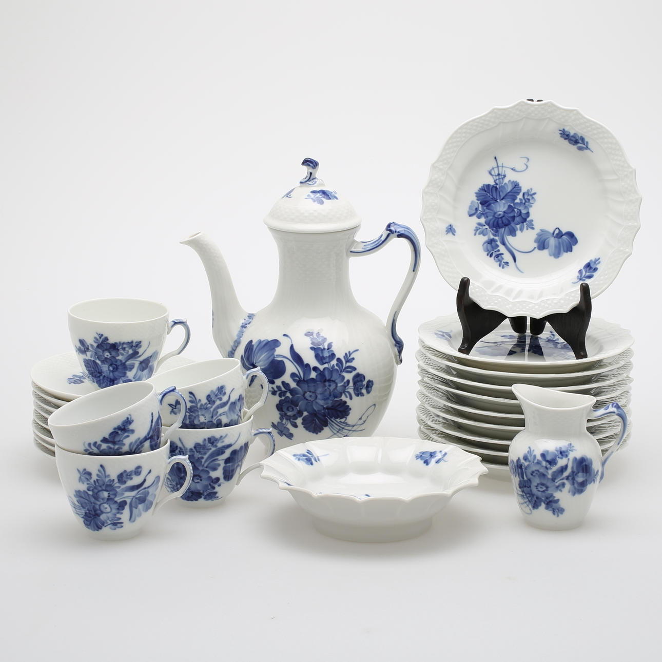 SERVISDELAR, 26 st, "Blå Blomster", Royal Copenhagen.
