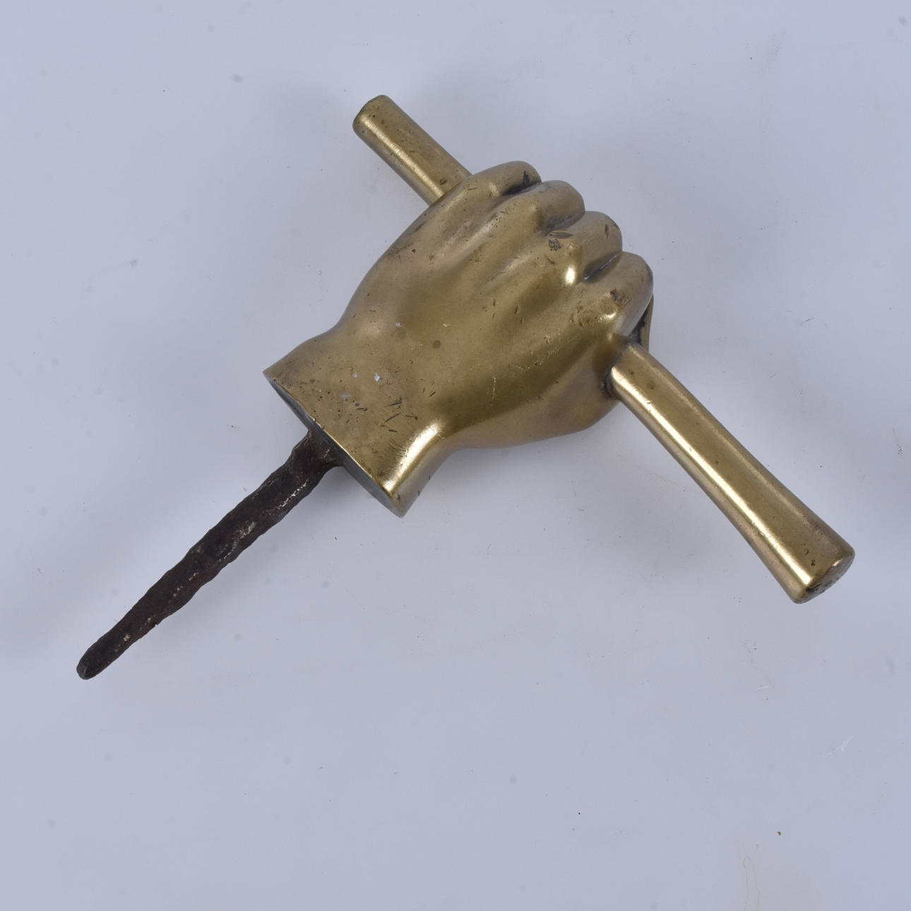 DÖRRHANDTAG, brons, 1800-talets första hälft.