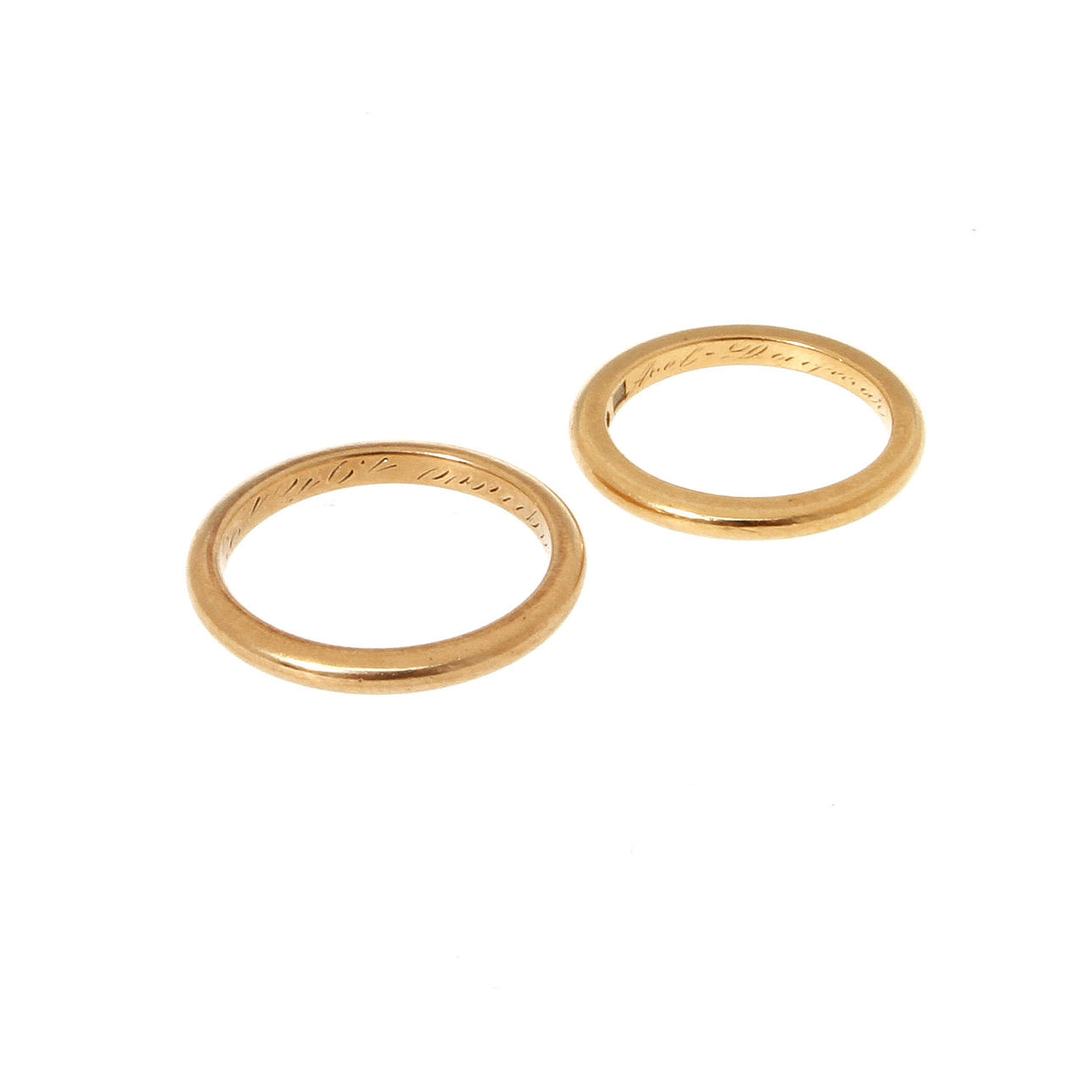 RINGAR, 2 st, 20k guld, vikt 12 gram.