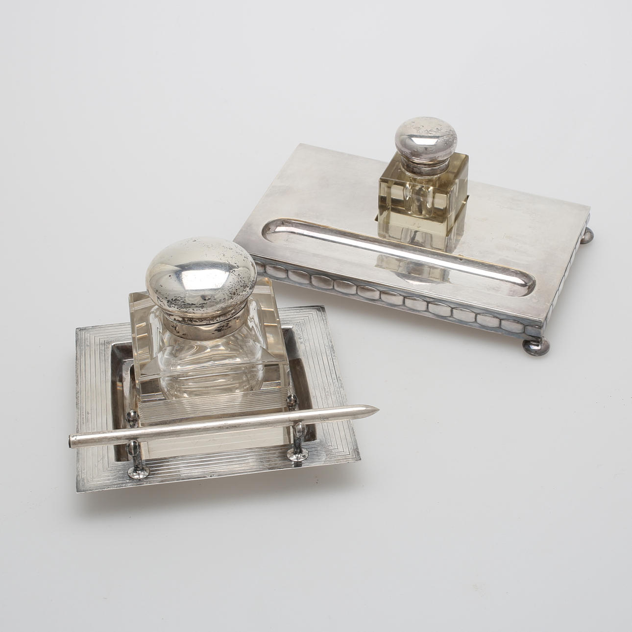 SKRIVSTÄLL, 2 st, art deco, silver och nysilver.