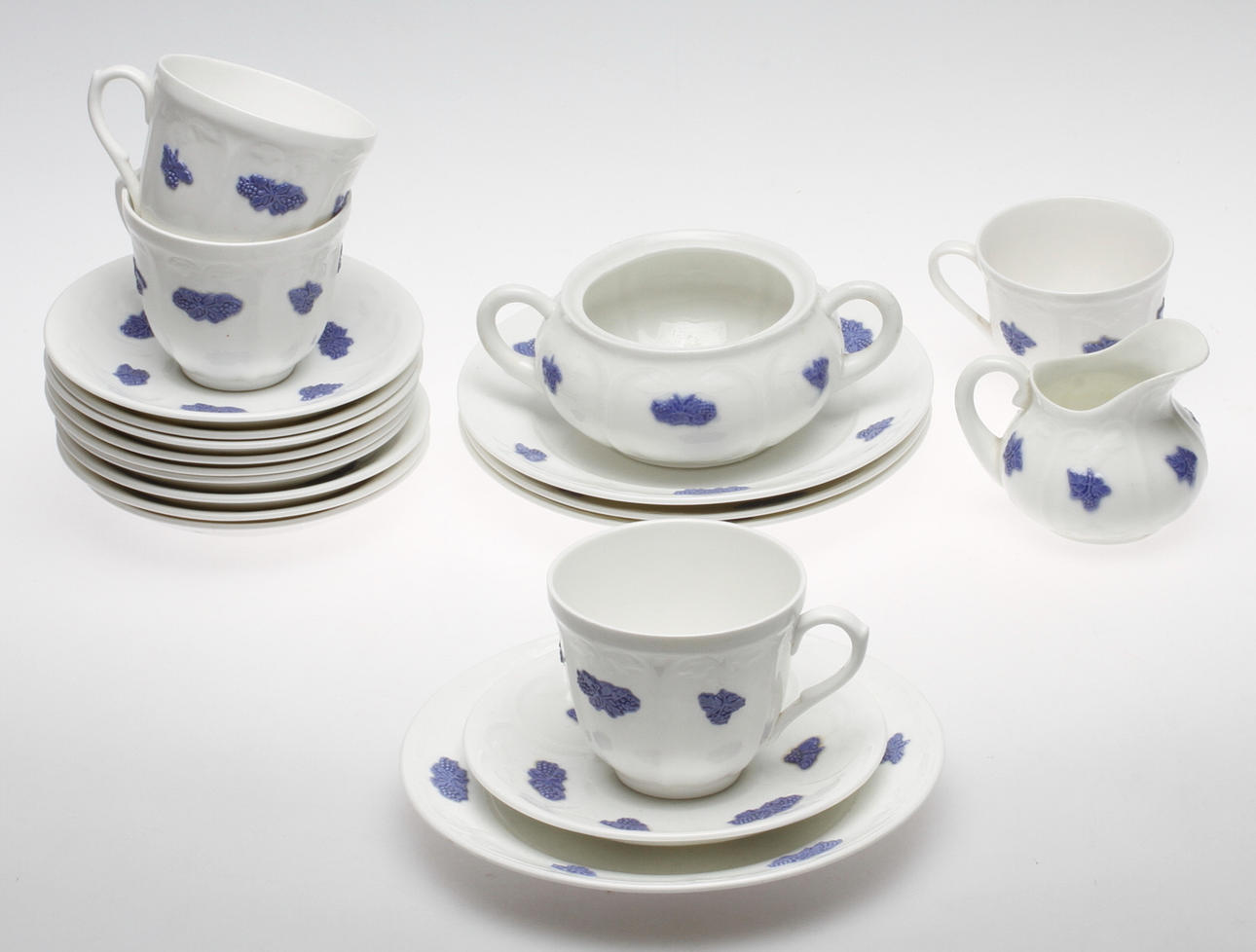 SERVISDELAR, porslin, "Blå Blomster", Gustavsberg.