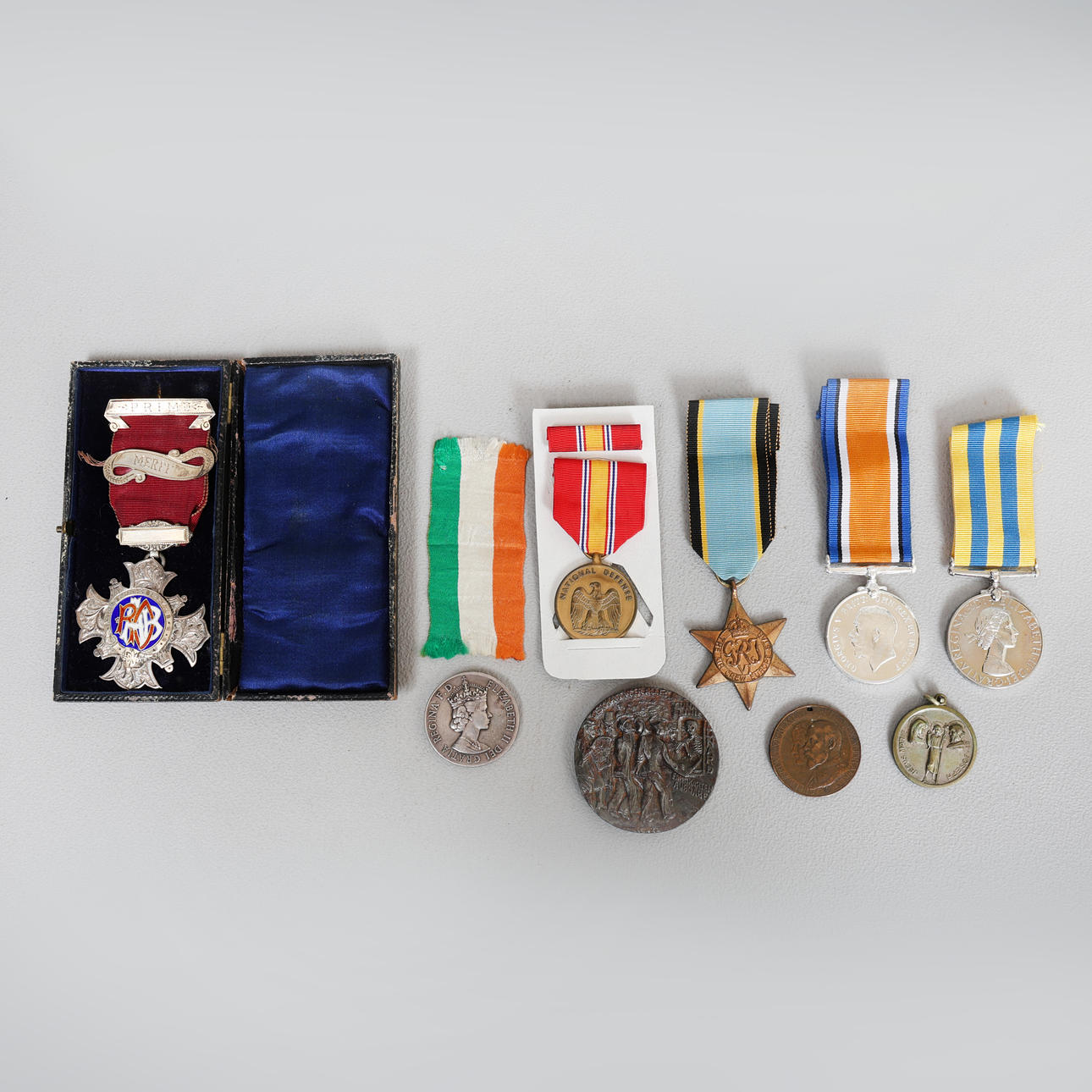 GEMISCHTE MENGE AN MEDAILLEN.