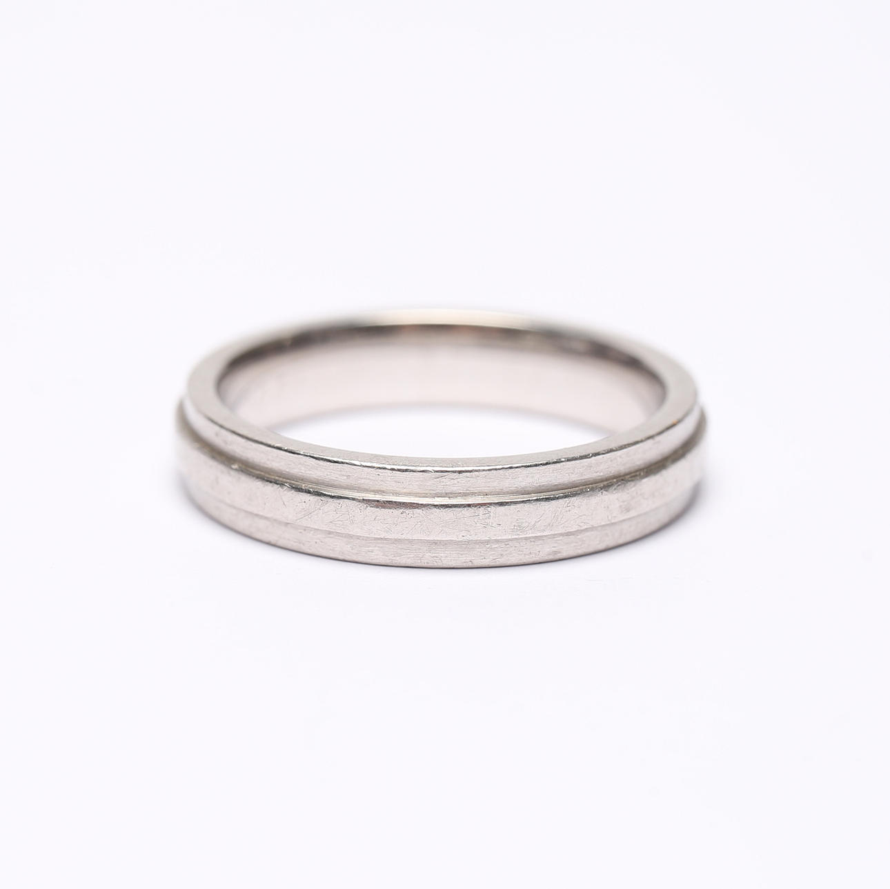 RING, Platin 950, Gewicht ca. 14,9 Gramm.