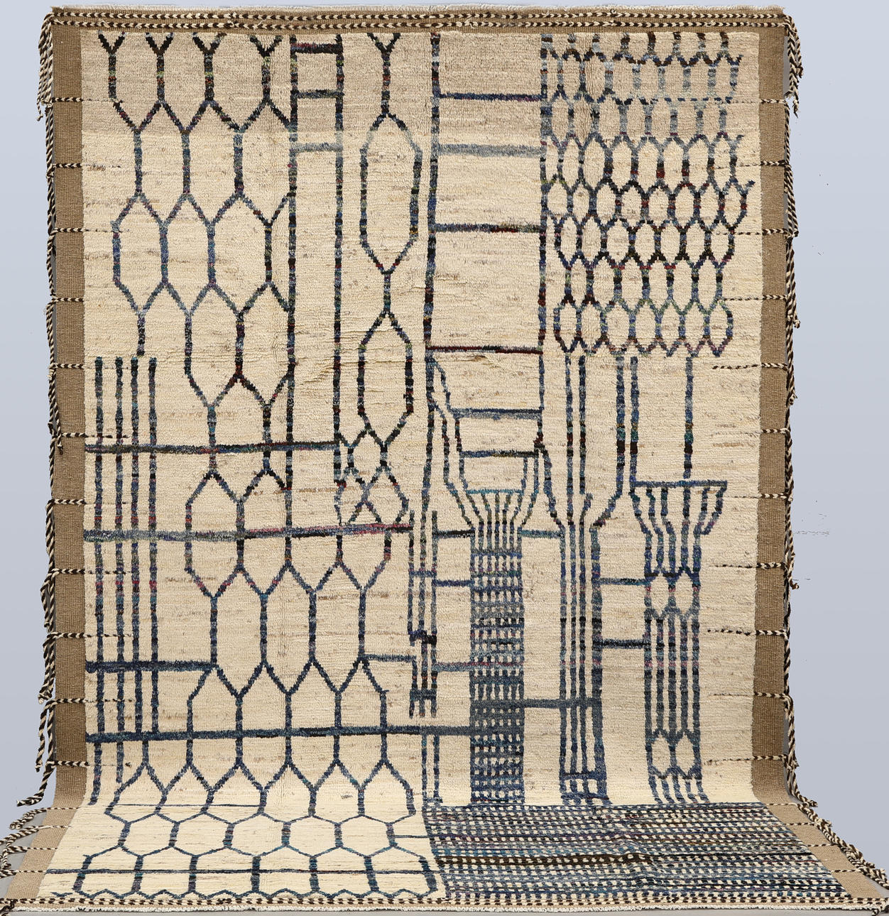 ORIENTTEPPICH. Marokko-Design, 302 x 203 cm.