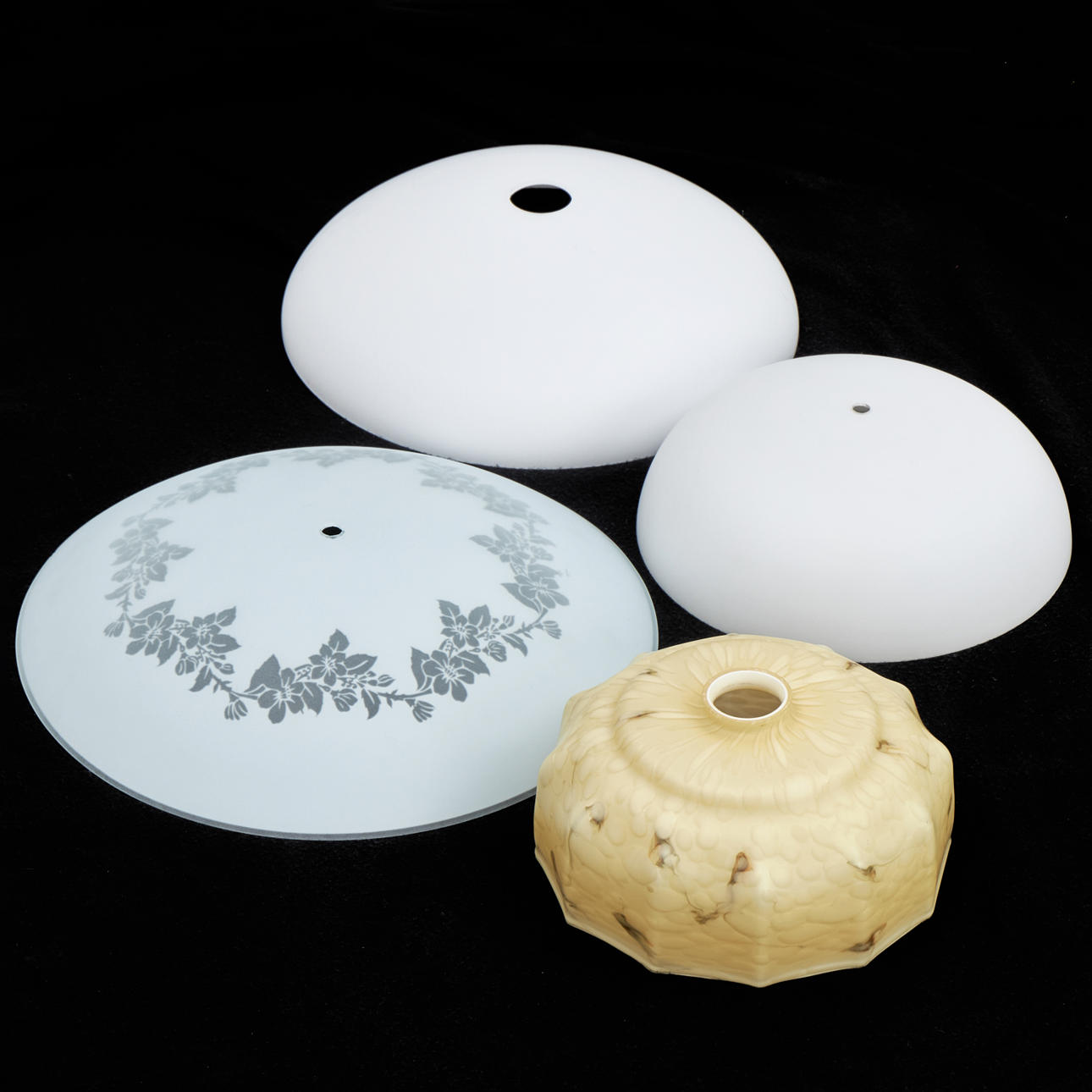 LAMPSHIELDS/PLAFONDER, 4 pcs, glass.