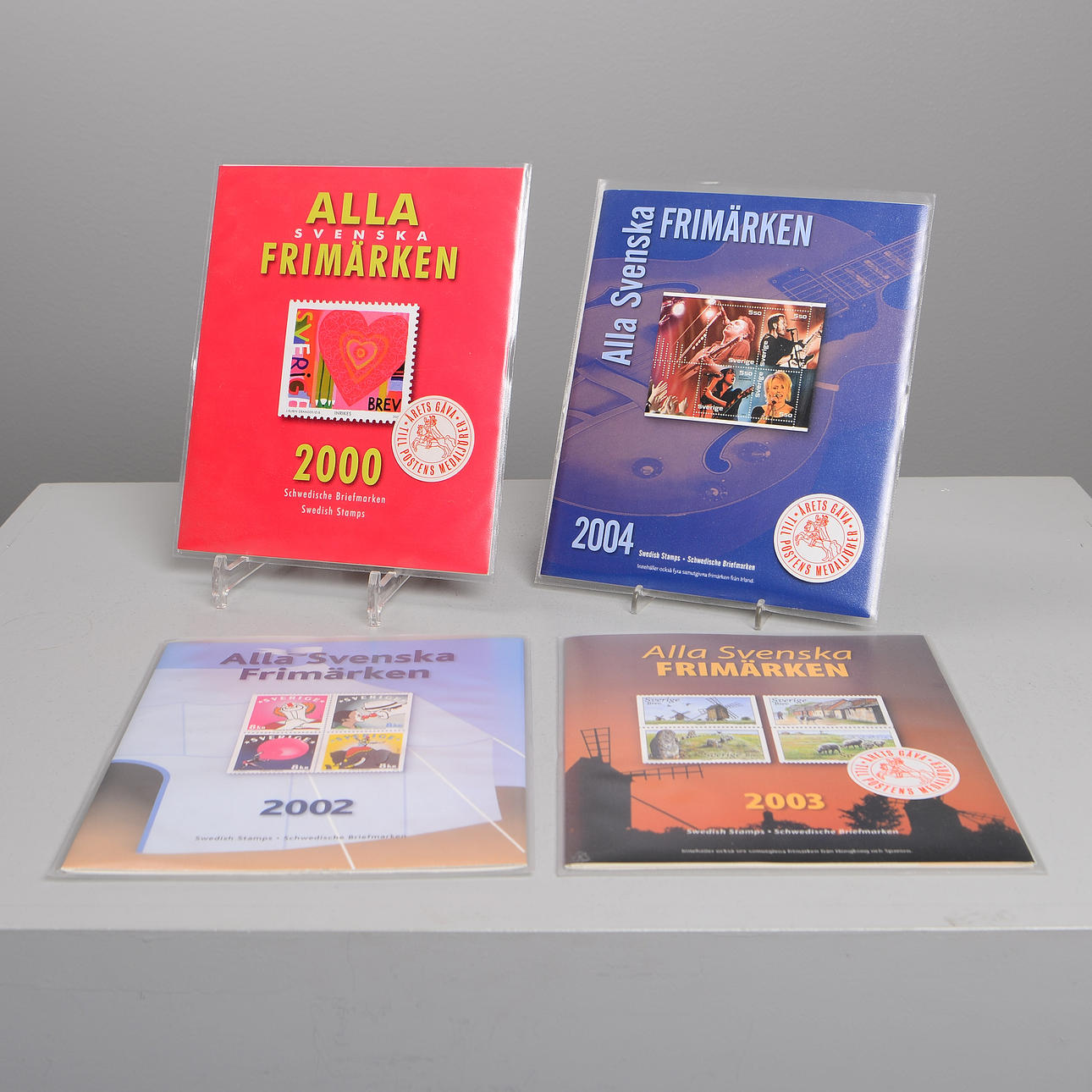 FRIMÄRKEN, 4 st årssatser.