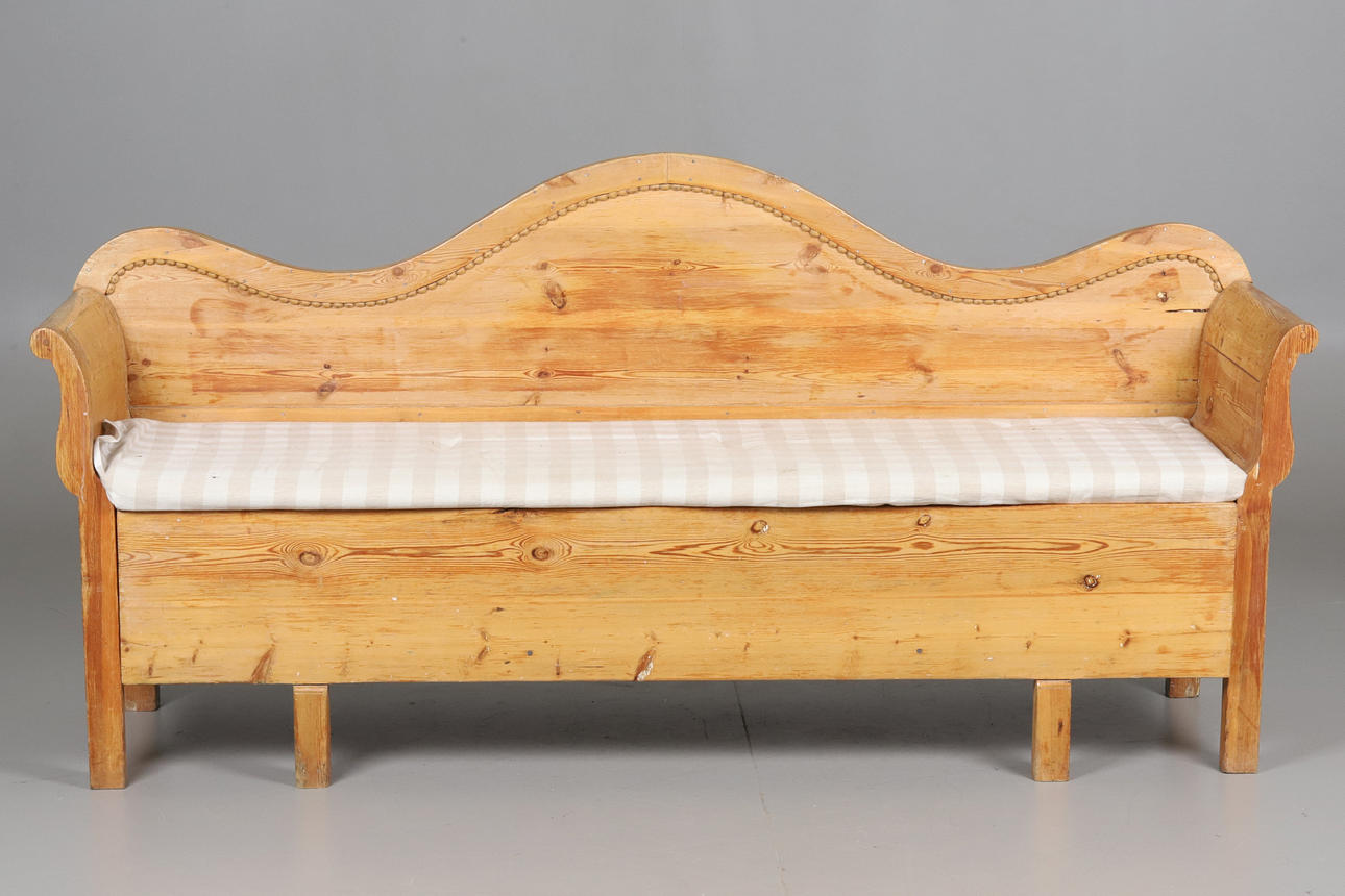 UDTRÆKSSOFA, TRÆ, 18./20. ÅRHUNDREDE.