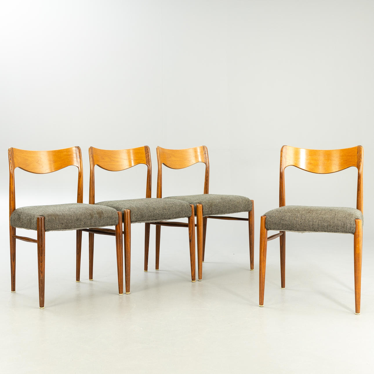 4 sillas/sillas de comedor, probablemente Dinamarca.