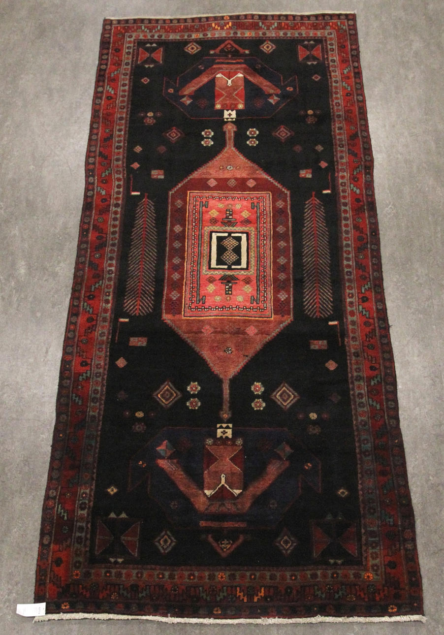 ORIENTALISK MATTA, ca 330x140 cm.