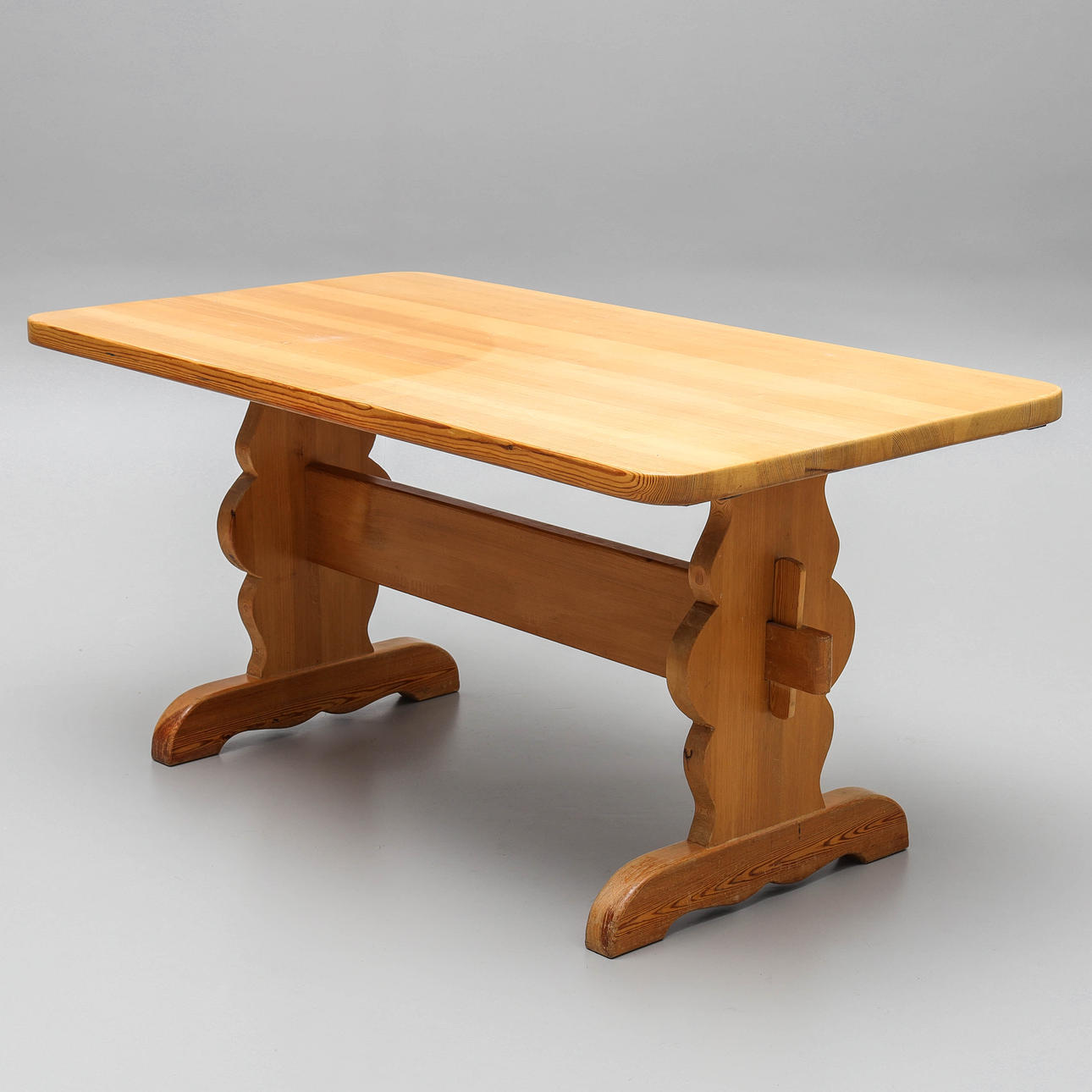 A 3-piece table, solid pine, trestle table, 20th century.
