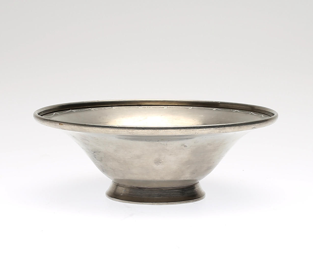 SKÅL, tenn, Firma Svenskt Tenn, 1925.