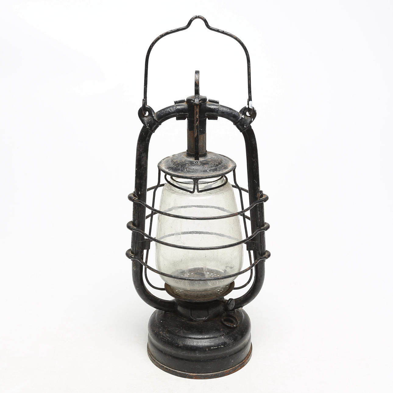 STORM LANTERN/KEROSENLANTERN, glass/metal.