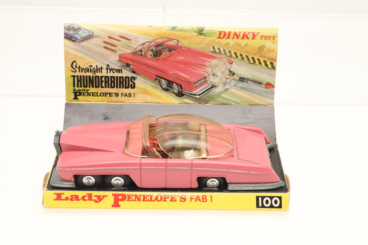 DINKY TOYS - THUNDERBIRDS LADY PENELOPE FAB 1. Toys - Model cars