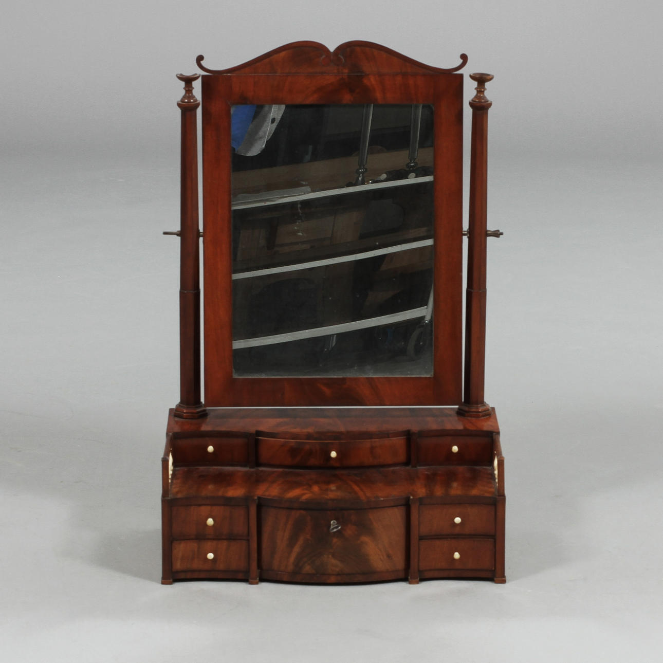 PIGTITTARE, Karl Johan, 1800-talets förra hälft.