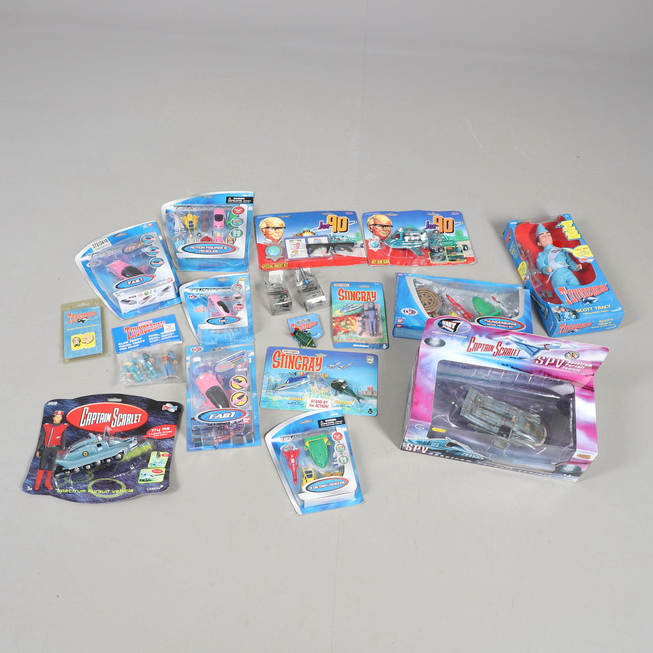THUNDERBIRDS, CAPTAIN SCARLET & OTHER TOYS.
