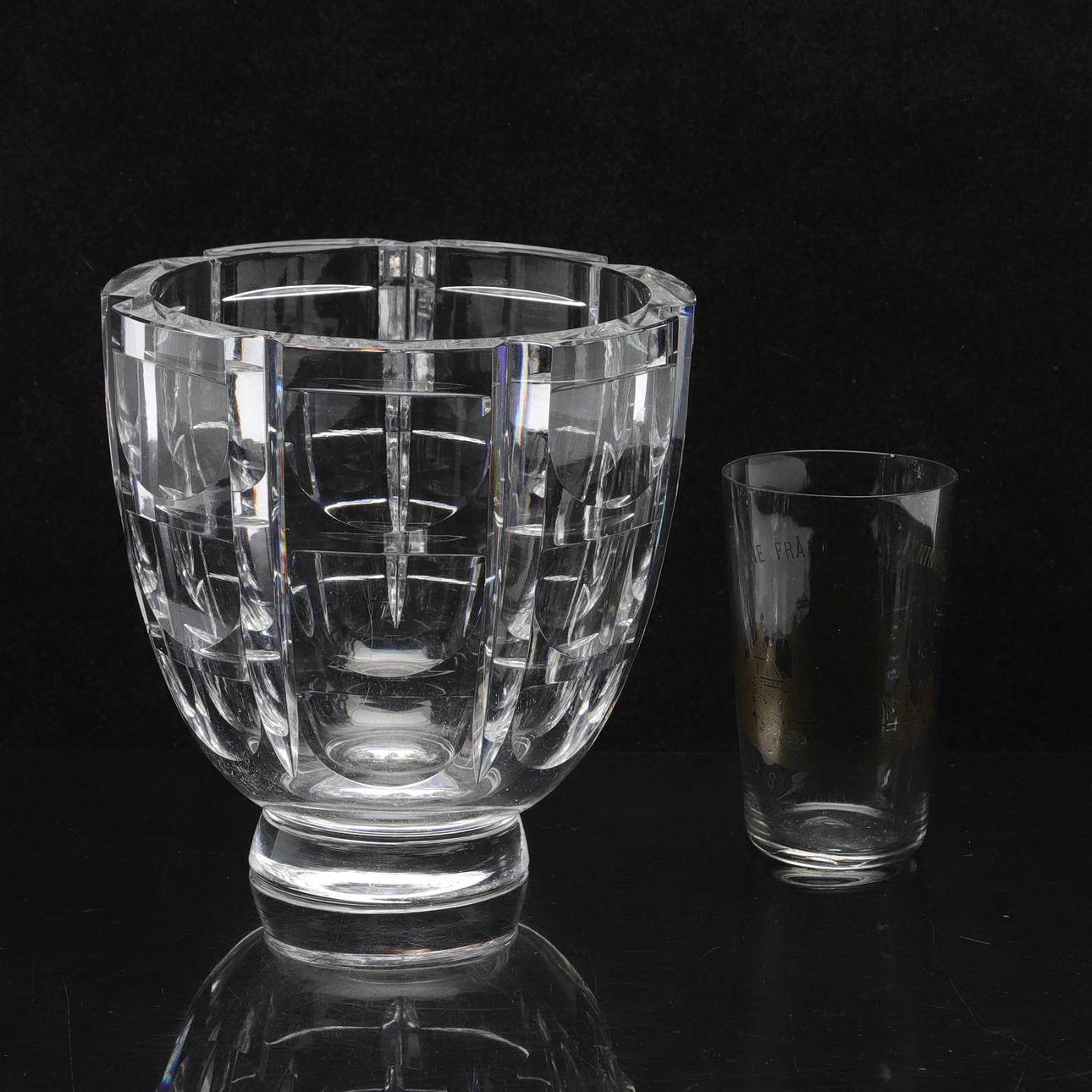 Eine 2-teilige Schale und ein Gedenkglas, Simon Gate, Orrefors.