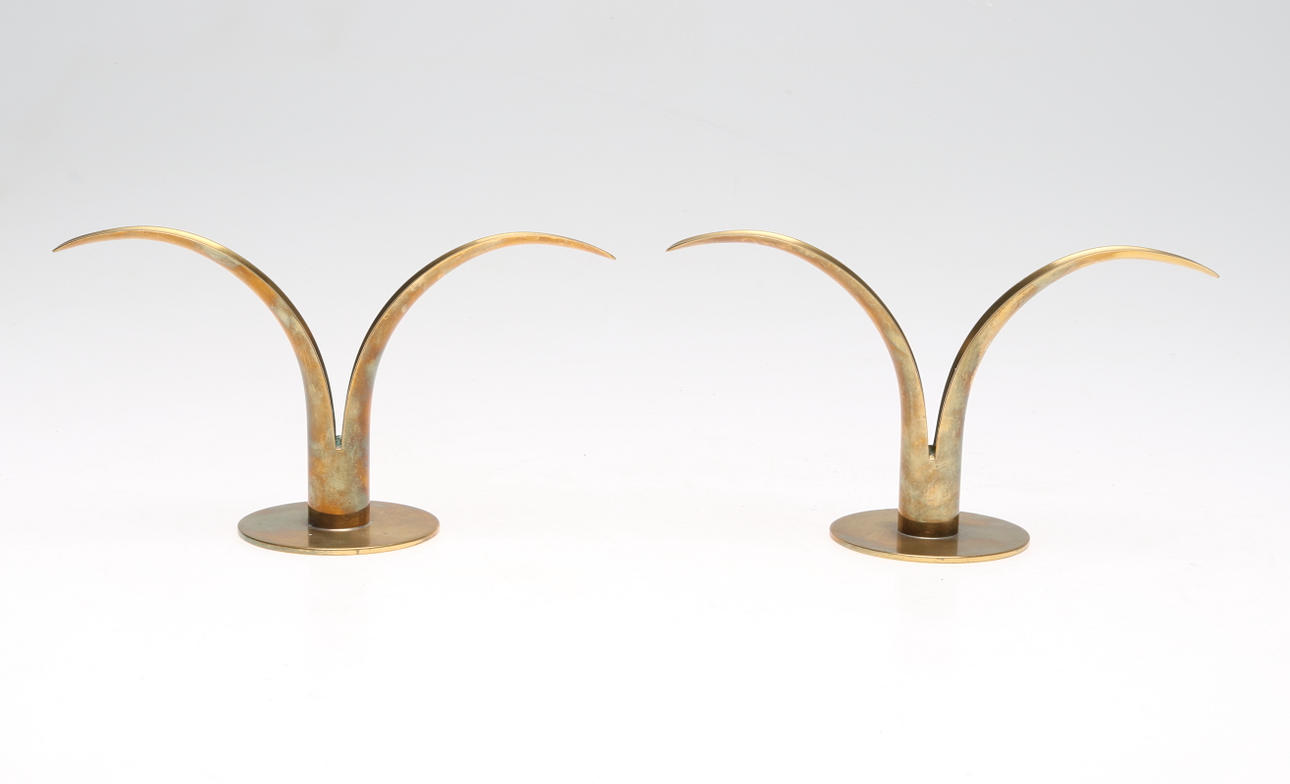 LJUSSTAKAR, 1 par, "Liljan", Ivar Ålenius-Björk, Ystad Metall, 1900-talets andra hälft.