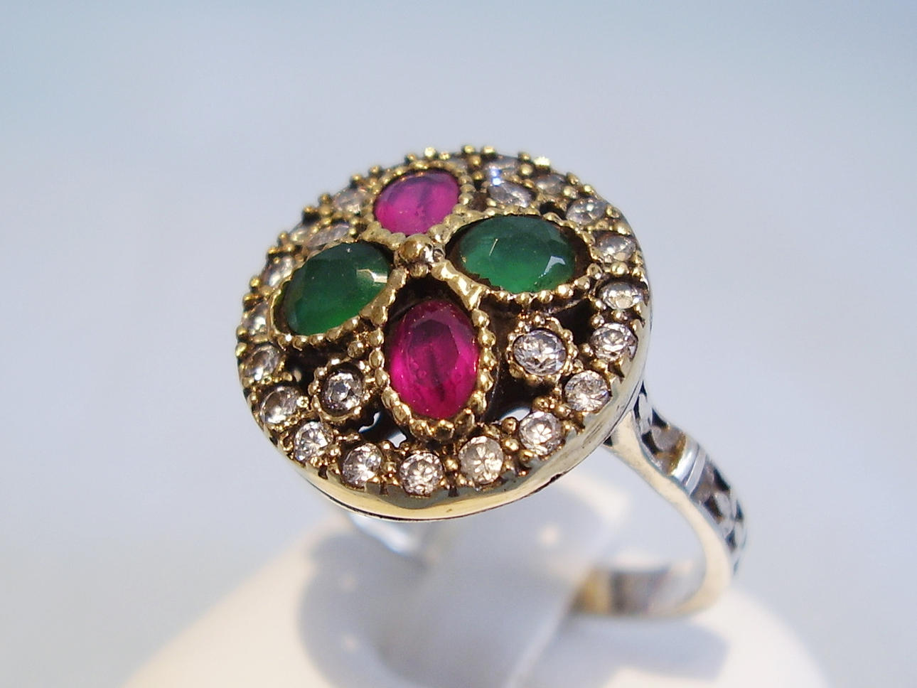 FÄRG STEN RING viktorianska II period.