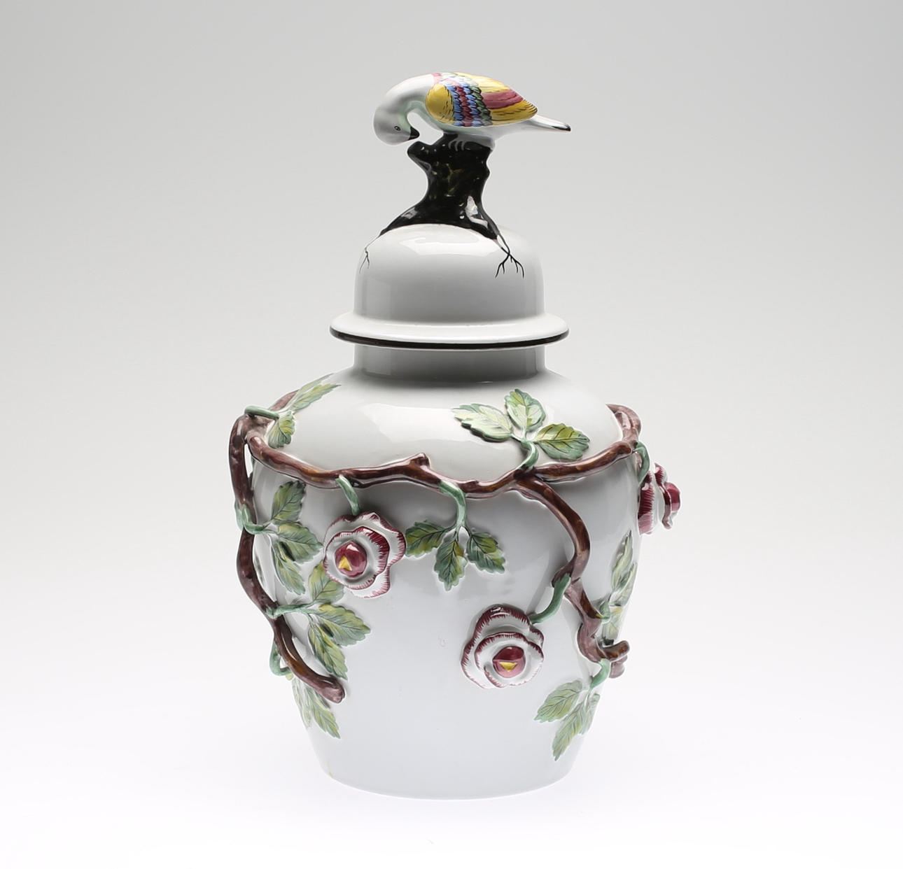 POTPURRIKRUKA med lock, fajans, Rörstrand, 1900-tal.