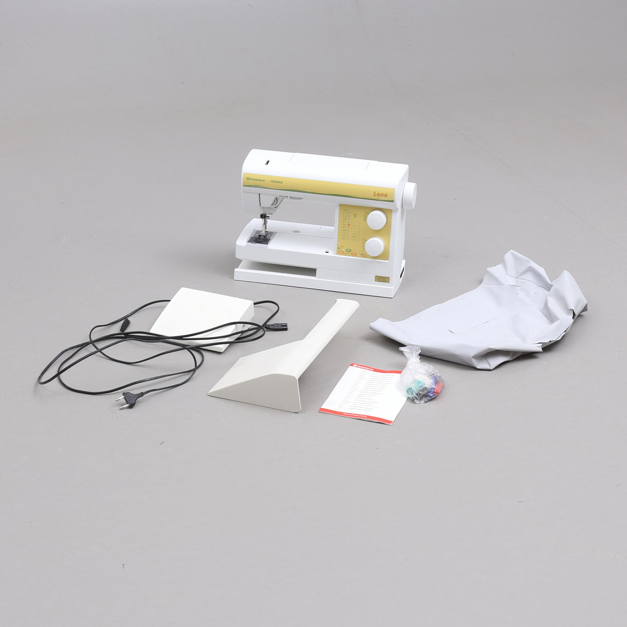 SEWING MACHINE, Husqvarna Viking “Lena”.