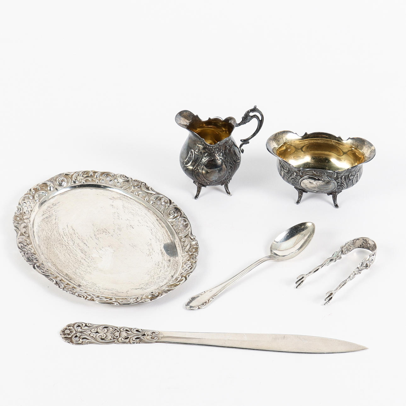 SILVER OBJECTS 6 pieces.