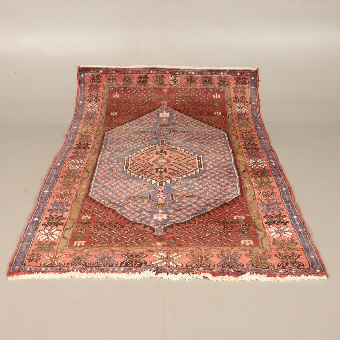 TEPPICH, handgeknüpft.