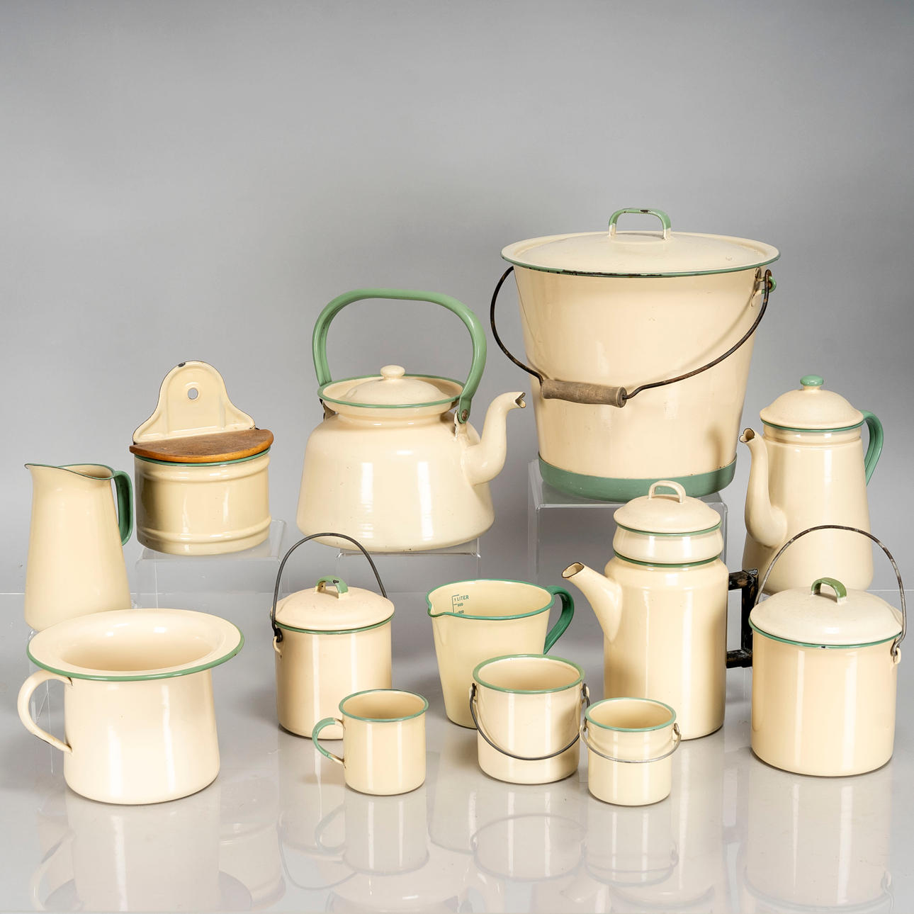 KOCKUMS, samling bruksföremål, 9 delar, 1900-tal.