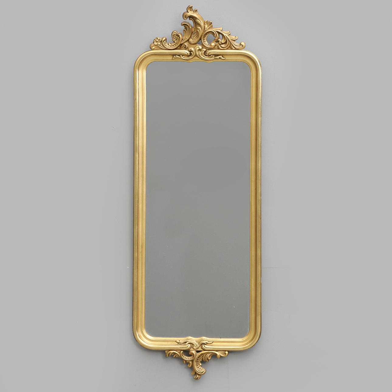 Espejo de estilo rococó de finales del siglo XX.