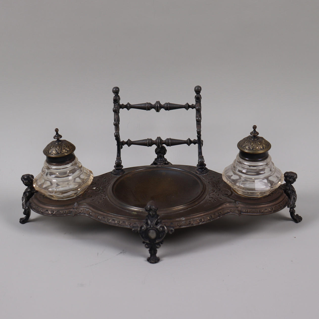 SKRIVSTÄLL, nysilver, 18/1900-tal.