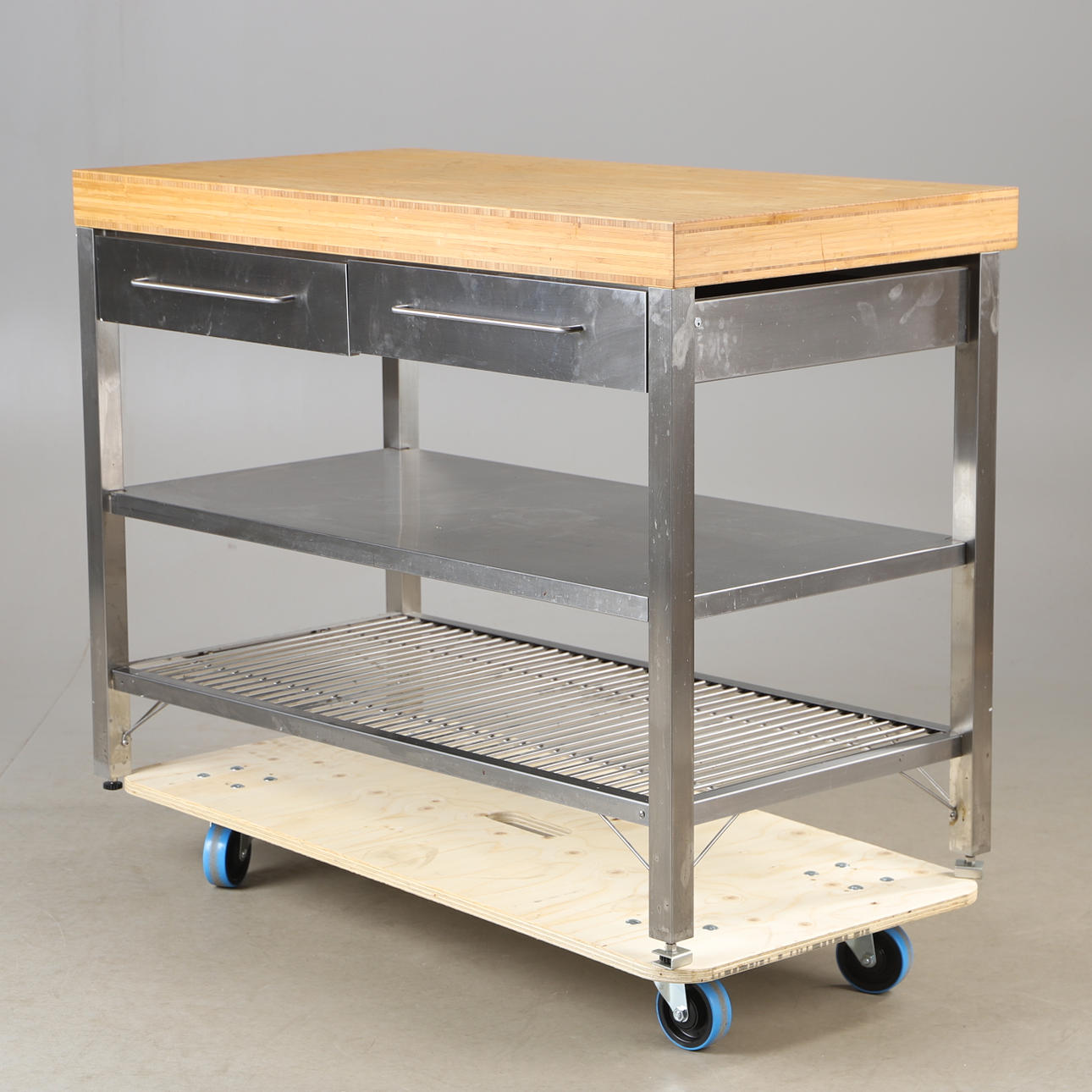 ARBEJDSBÆNK, „Rimfrosta“, IKEA, rustfrit stål/bambus.