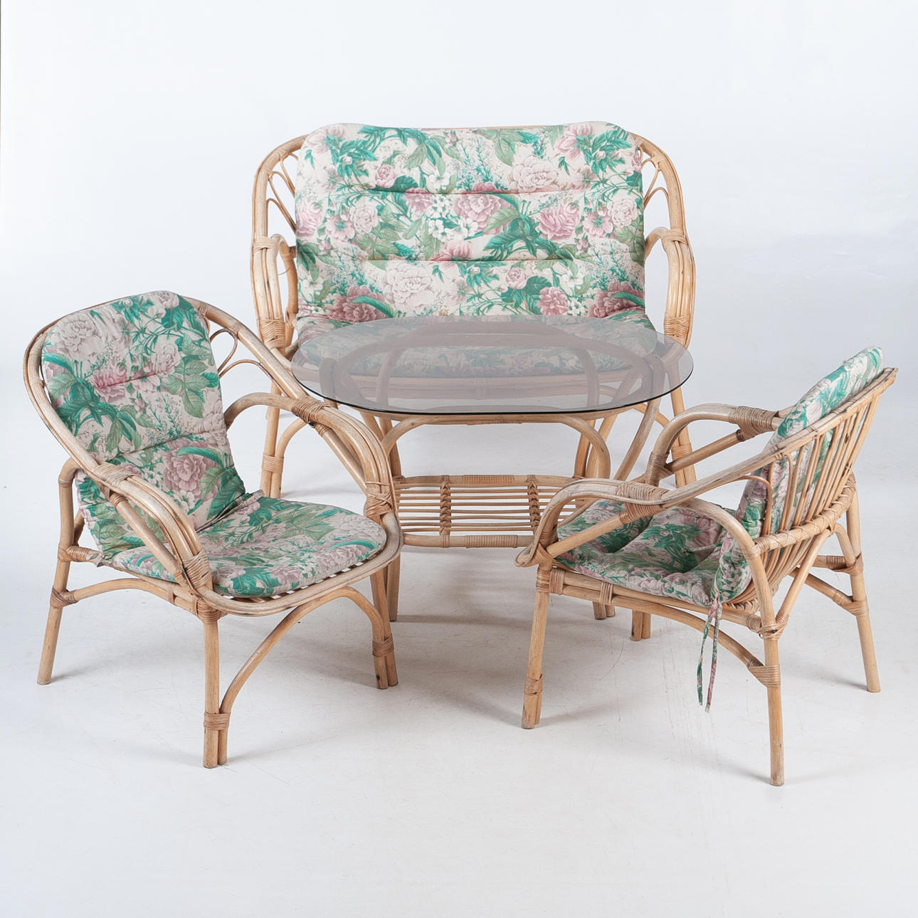 Rottingmöblemang 4 delar.