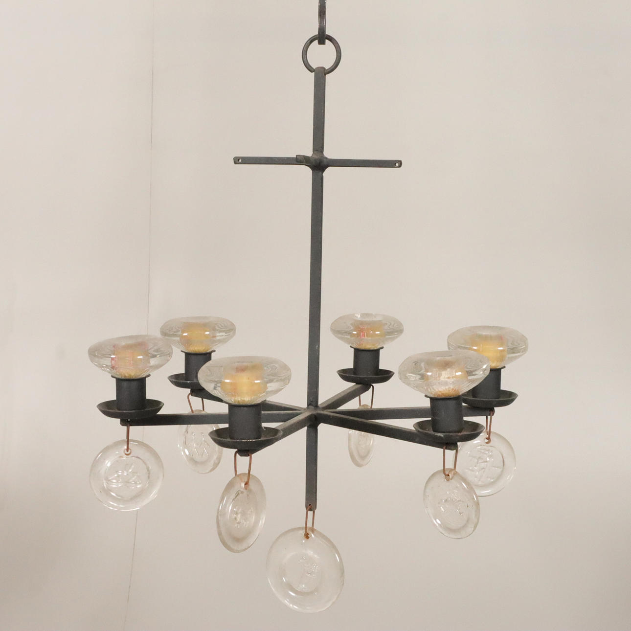 DECKENLEUCHTER für Kerzen, geschmiedet/Glas.